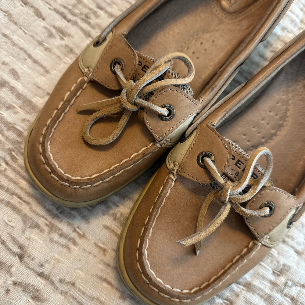 Sperry - image 2